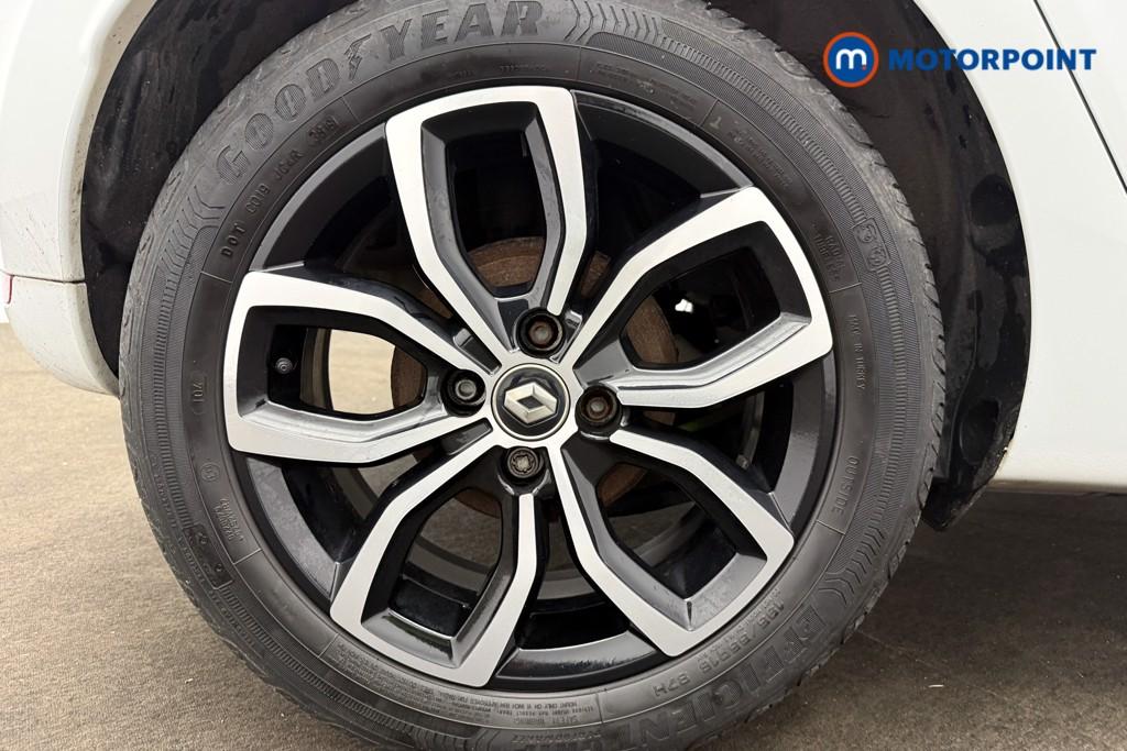 Renault Clio Play Manual Petrol Hatchback - Stock Number (1611480) - 8th supplementary image