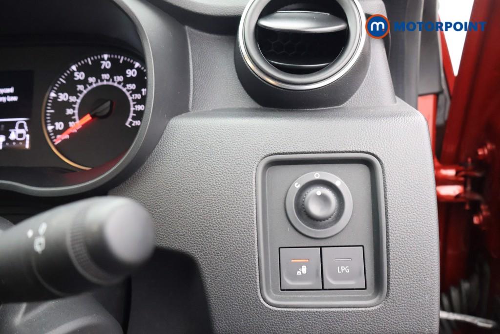 Dacia Duster Prestige Manual Petrol-Lpg SUV - Stock Number (1612057) - 8th supplementary image
