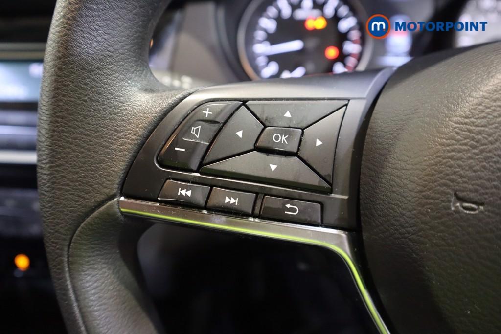 Nissan Qashqai Visia Manual Petrol SUV - Stock Number (1611468) - 8th supplementary image