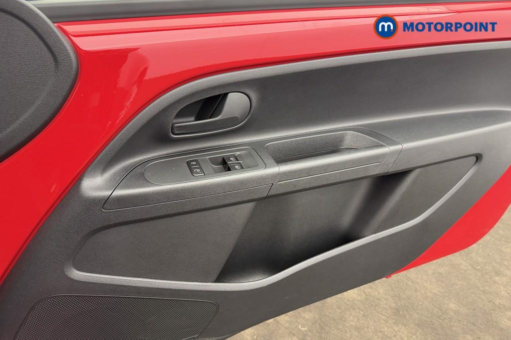 Volkswagen UP Take Up Manual Petrol Hatchback - Stock Number (1621465) - 8th supplementary image