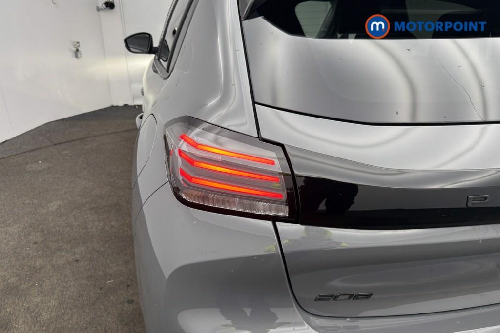 Peugeot 208 Allure Manual Petrol Hatchback - Stock Number (1618502) - 8th supplementary image