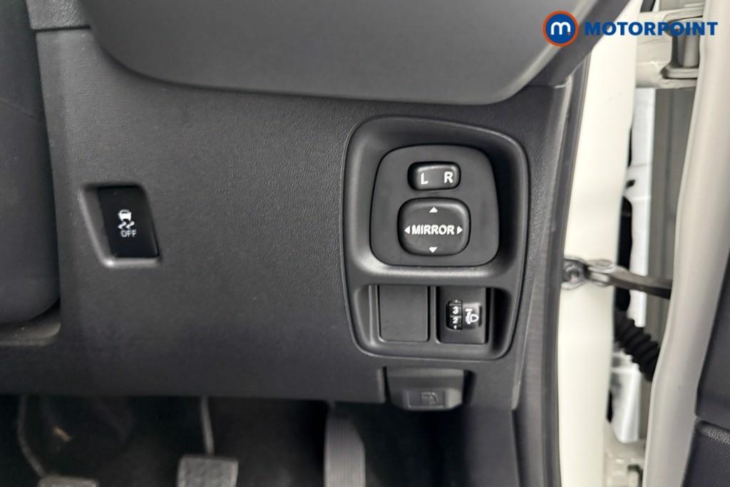 Toyota Aygo X-Play Manual Petrol Hatchback - Stock Number (1618484) - 8th supplementary image