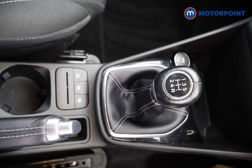 Ford Fiesta Zetec Manual Petrol Hatchback - Stock Number (1627236) - 8th supplementary image