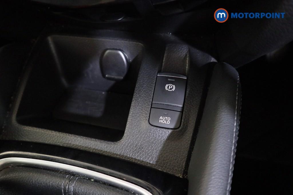 Nissan Qashqai N-Connecta Manual Petrol SUV - Stock Number (1615785) - 8th supplementary image