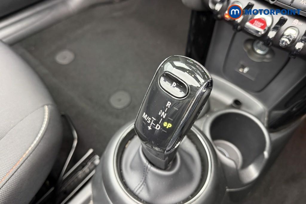 Mini Convertible Cooper Classic Automatic Petrol Convertible - Stock Number (1628094) - 8th supplementary image