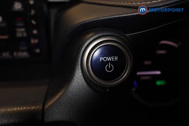 Lexus IS 300H 4Dr Cvt Auto Comfort Pack Automatic Petrol-Electric Hybrid Saloon - Stock Number (1624194) - 6th supplementary image