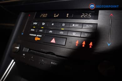 Lexus IS 300H 4Dr Cvt Auto Comfort Pack Automatic Petrol-Electric Hybrid Saloon - Stock Number (1624194) - 9th supplementary image