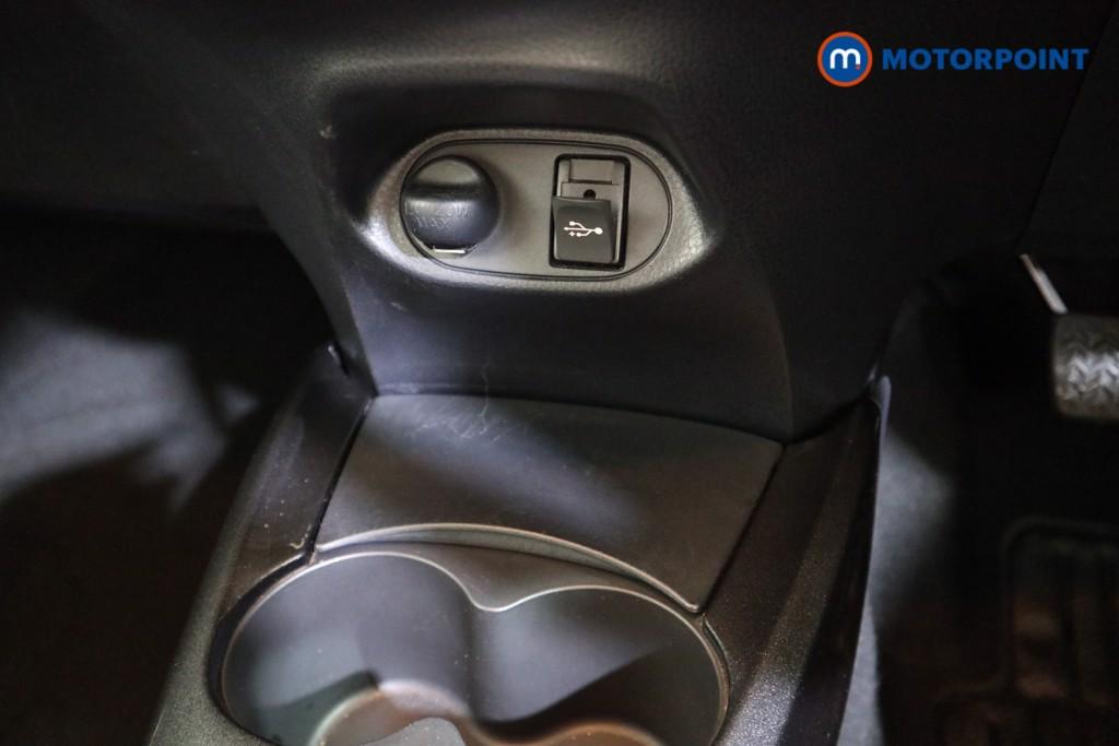 Toyota Yaris Y20 Manual Petrol Hatchback - Stock Number (1625521) - 8th supplementary image