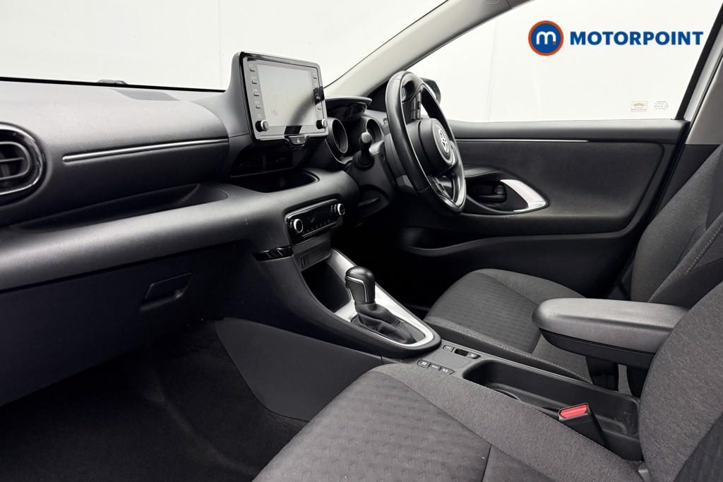 Toyota Yaris Design Automatic Petrol-Electric Hybrid Hatchback - Stock Number (1630953) - 8th supplementary image