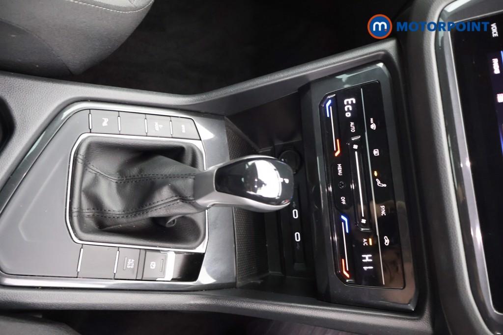 Volkswagen Tiguan Life Automatic Petrol Plug-In Hybrid SUV - Stock Number (1629887) - 8th supplementary image