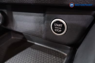 Nissan Qashqai N-Connecta Manual Petrol SUV - Stock Number (1634237) - 21st supplementary image