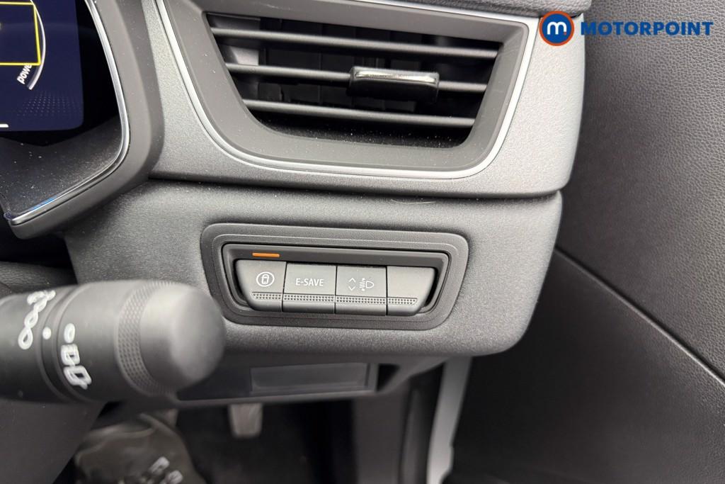 Renault Captur Techno Automatic Petrol-Electric Hybrid SUV - Stock Number (1630457) - 8th supplementary image