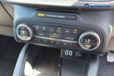 Ford Kuga Vignale Manual Petrol SUV - Stock Number (1629774) - 12th supplementary image