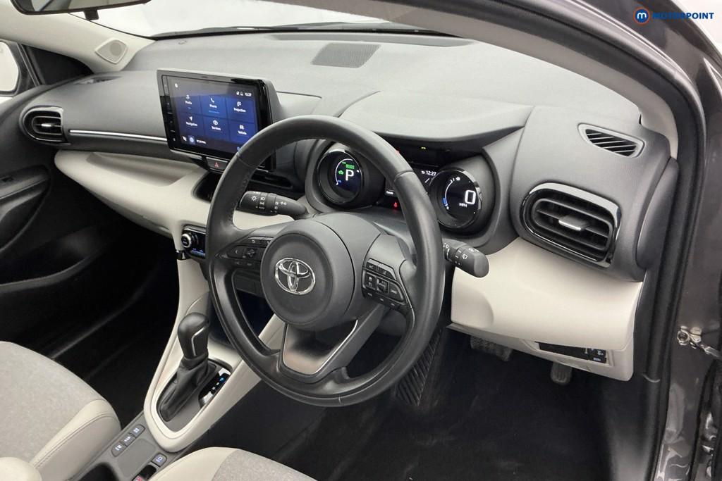 Toyota Yaris Excel Automatic Petrol-Electric Hybrid Hatchback - Stock Number (1642739) - 8th supplementary image