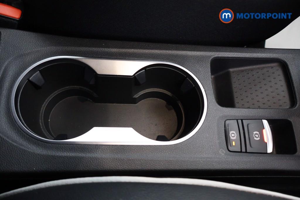Renault Captur Se Edition Automatic Petrol Plug-In Hybrid SUV - Stock Number (1634972) - 8th supplementary image