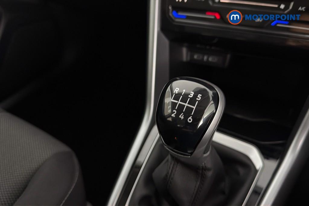Volkswagen T-Roc Life Manual Petrol SUV - Stock Number (1643960) - 15th supplementary image