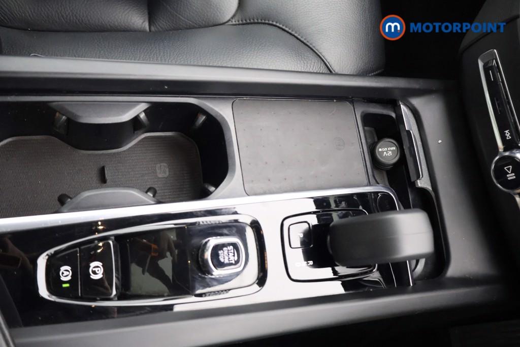 Volvo Xc60 Core Automatic Petrol Plug-In Hybrid SUV - Stock Number (1638893) - 8th supplementary image
