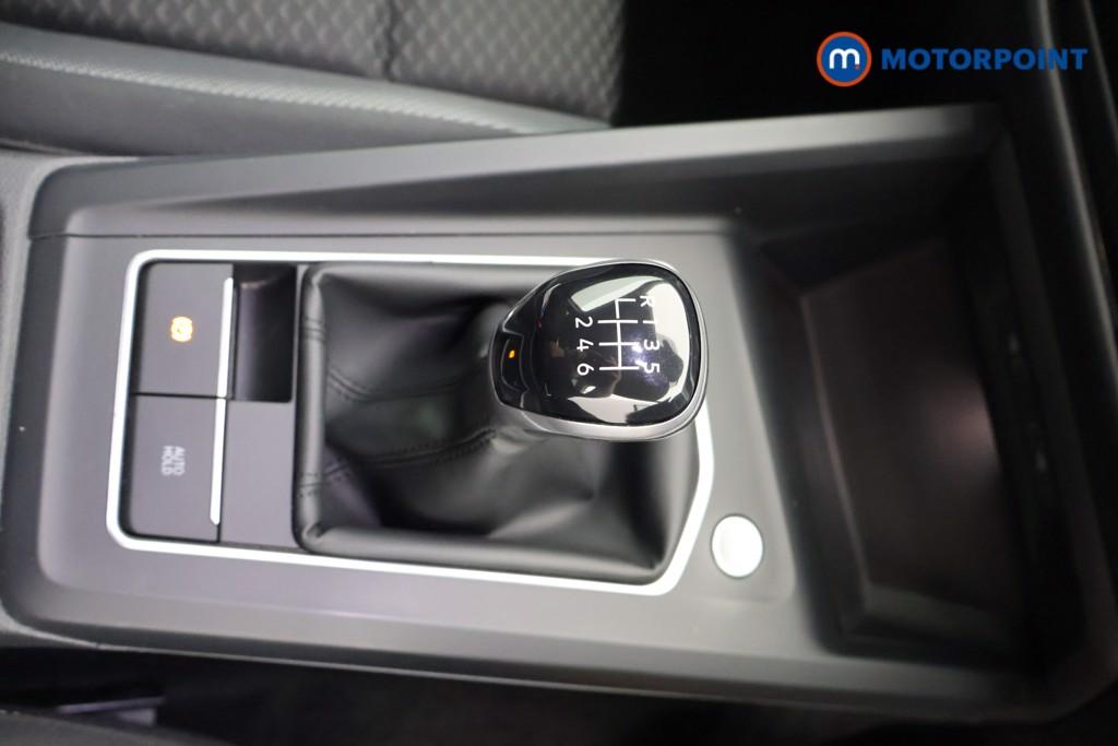 Volkswagen Golf Active Manual Petrol Hatchback - Stock Number (1643104) - 8th supplementary image