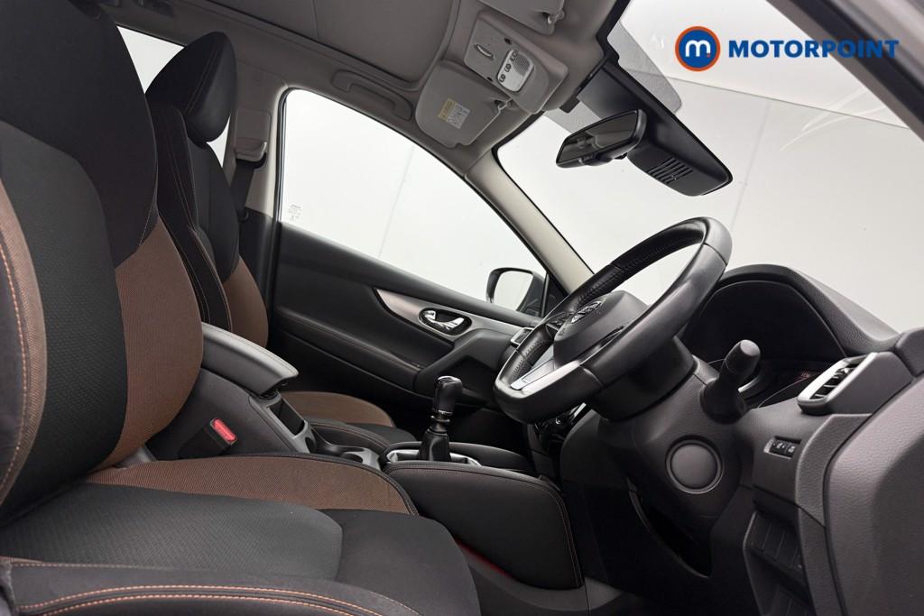 Nissan Qashqai N-Motion Manual Petrol SUV - Stock Number (1643524) - 8th supplementary image