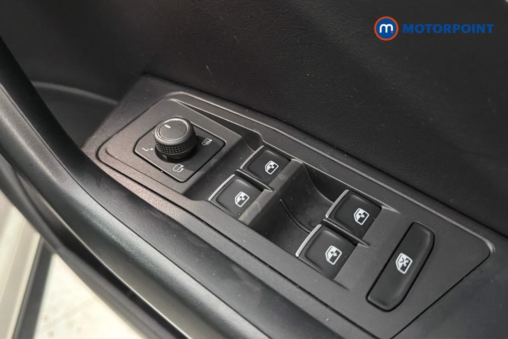 Volkswagen T-Roc R-Line Manual Petrol SUV - Stock Number (1644199) - 20th supplementary image