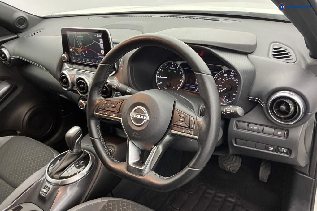 Nissan Juke N-Connecta Automatic Petrol SUV - Stock Number (1640712) - 8th supplementary image