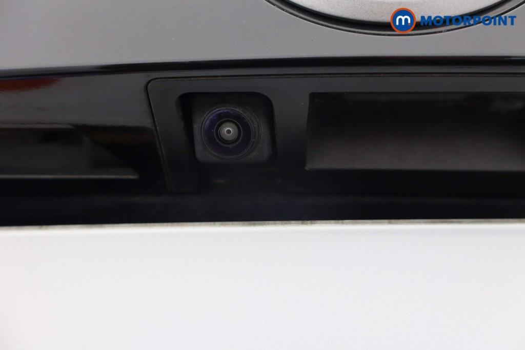 Nissan Juke N-Connecta Automatic Petrol SUV - Stock Number (1642407) - 8th supplementary image