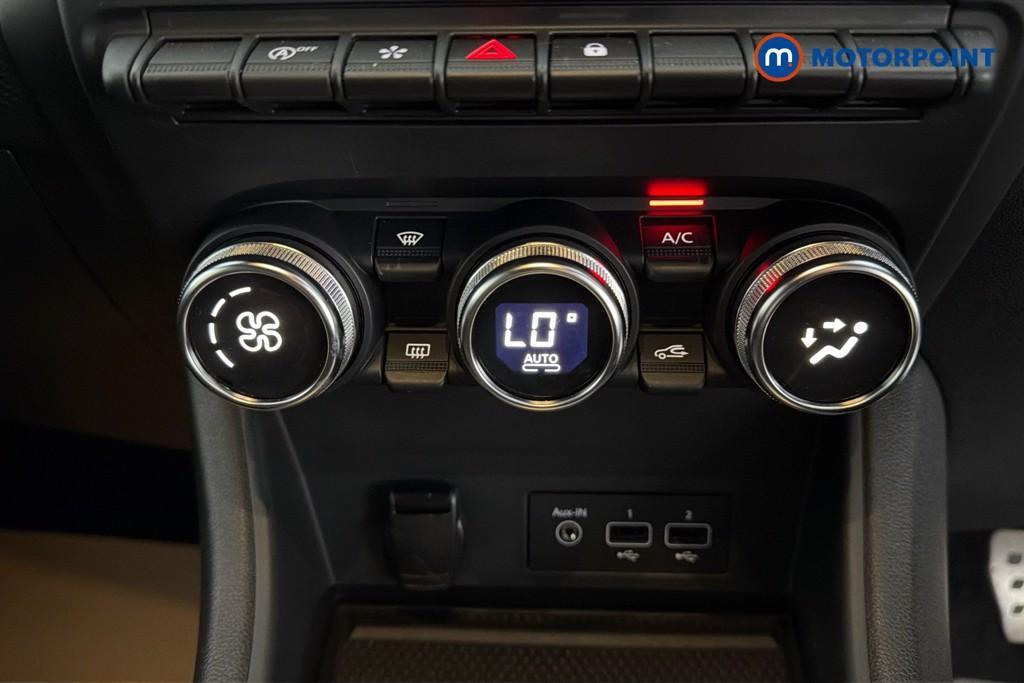 Renault Captur R.S. Line Manual Petrol SUV - Stock Number (1645713) - 12th supplementary image