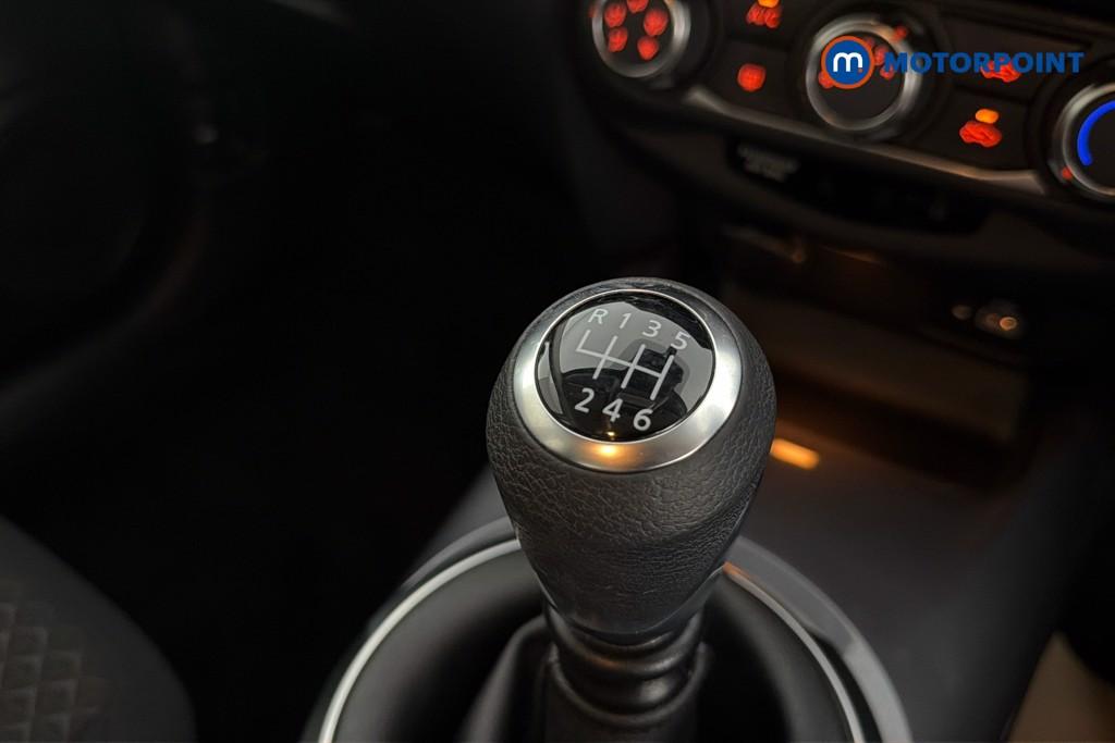 Nissan Juke Acenta Manual Petrol SUV - Stock Number (1644612) - 15th supplementary image