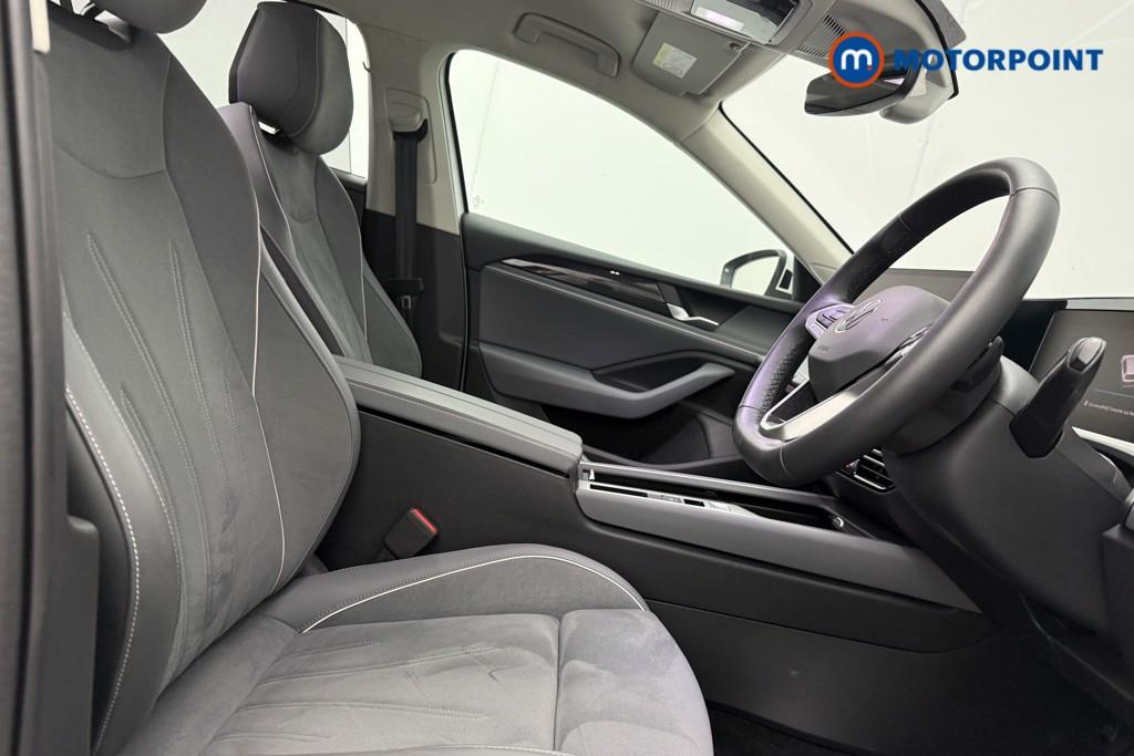 Volkswagen Passat Life Automatic Petrol Plug-In Hybrid Estate - Stock Number (1643786) - 8th supplementary image
