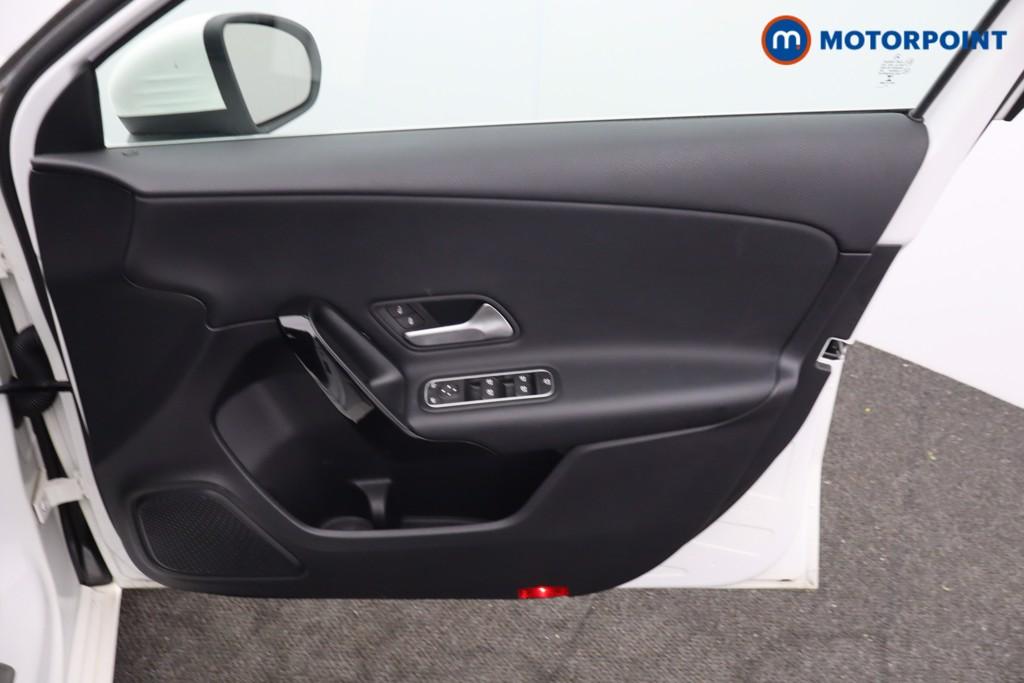 Mercedes-Benz A Class SE Manual Petrol Hatchback - Stock Number (1648098) - 8th supplementary image