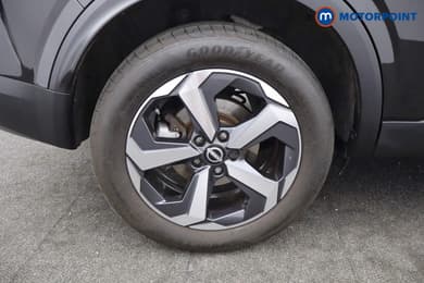 Nissan Qashqai N-Connecta Automatic Petrol-Electric Hybrid SUV - Stock Number (1644571) - 21st supplementary image