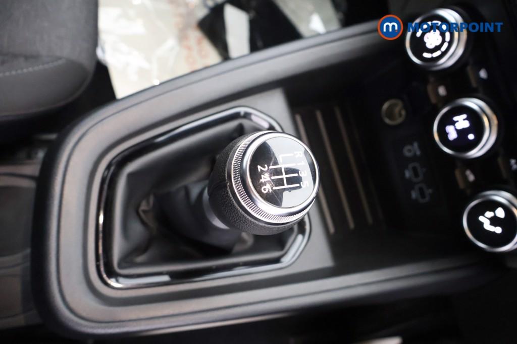 Renault Clio Evolution Manual Petrol Hatchback - Stock Number (1644593) - 8th supplementary image
