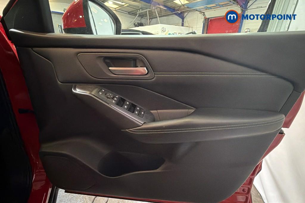 Nissan Qashqai Acenta Premium Manual Petrol SUV - Stock Number (1646005) - 19th supplementary image