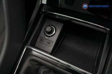 Skoda Karoq Se Technology Manual Petrol SUV - Stock Number (1647329) - 17th supplementary image