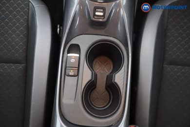 Nissan Juke N-Connecta Manual Petrol SUV - Stock Number (1651237) - 6th supplementary image
