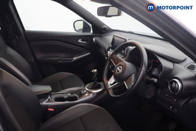 Nissan Juke N-Connecta Manual Petrol SUV - Stock Number (1651237) - 7th supplementary image