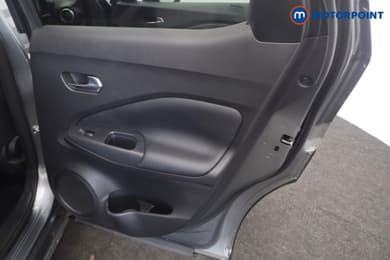 Nissan Juke N-Connecta Manual Petrol SUV - Stock Number (1651237) - 18th supplementary image