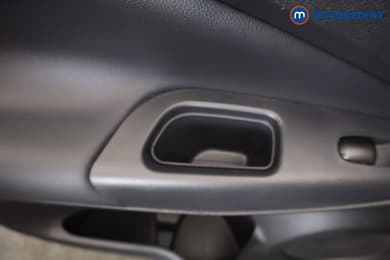 Nissan Juke N-Connecta Manual Petrol SUV - Stock Number (1651237) - 23rd supplementary image