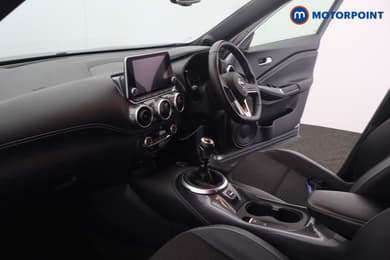 Nissan Juke N-Connecta Manual Petrol SUV - Stock Number (1651237) - 24th supplementary image