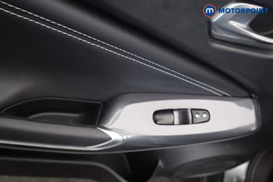 Nissan Juke N-Connecta Manual Petrol SUV - Stock Number (1651237) - 27th supplementary image