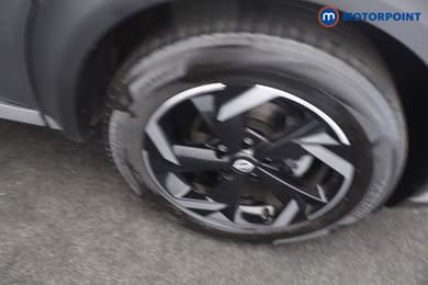 Nissan Juke N-Connecta Manual Petrol SUV - Stock Number (1651237) - 33rd supplementary image