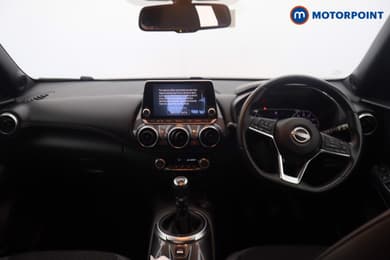 Nissan Juke N-Connecta Manual Petrol SUV - Stock Number (1651237) - 1st supplementary image