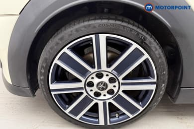 Mini Hatchback Cooper S Exclusive Automatic Petrol Hatchback - Stock Number (1653365) - 20th supplementary image