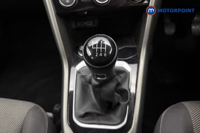 Volkswagen T-Roc Design Manual Petrol SUV - Stock Number (1652324) - 6th supplementary image