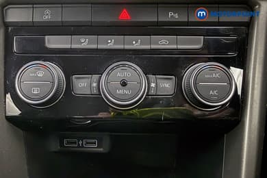 Volkswagen T-Roc Design Manual Petrol SUV - Stock Number (1652324) - 15th supplementary image
