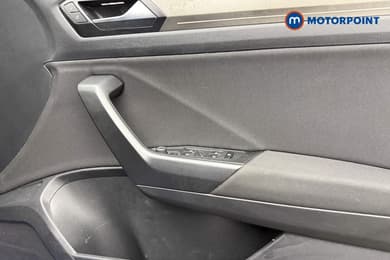 Volkswagen T-Roc Design Manual Petrol SUV - Stock Number (1652324) - 17th supplementary image