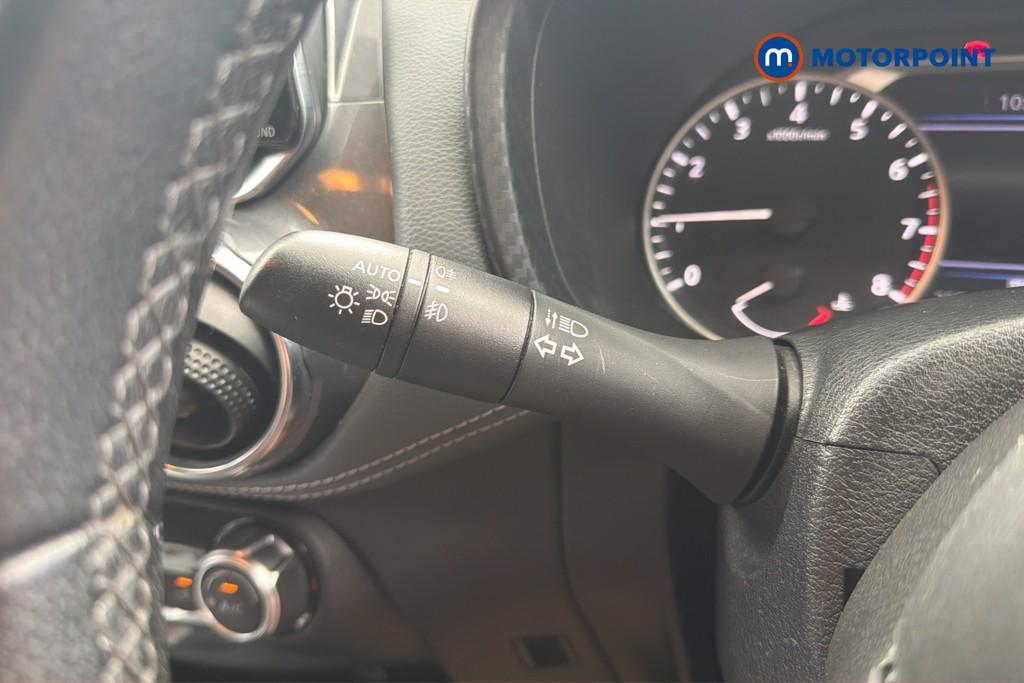 Nissan Juke N-Connecta Automatic Petrol SUV - Stock Number (1654306) - 18th supplementary image
