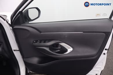 Toyota Yaris Cross Design Automatic Petrol-Electric Hybrid Estate - Stock Number (1655560) - 10th supplementary image