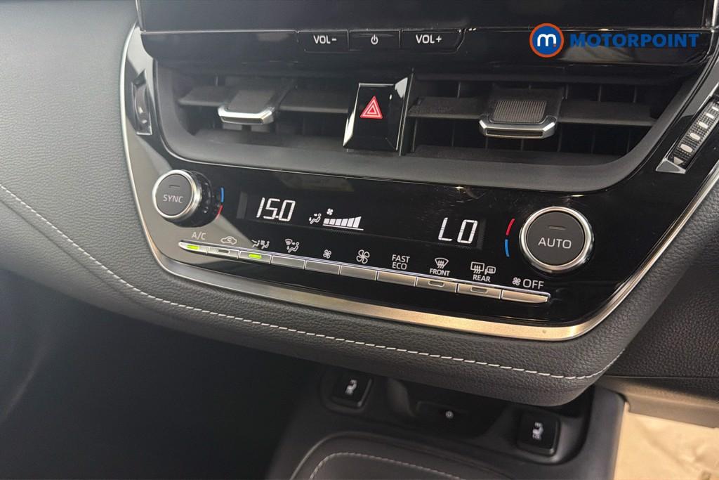 Toyota Corolla Excel Automatic Petrol-Electric Hybrid Estate - Stock Number (1656119) - 12th supplementary image