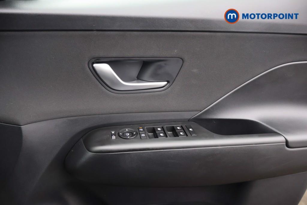 Hyundai Kona Advance Automatic Petrol-Electric Hybrid SUV - Stock Number (1656649) - 8th supplementary image